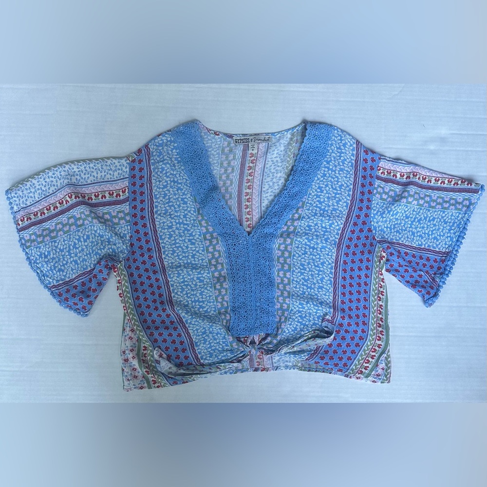 Gypsies & moondust top multi colored size M